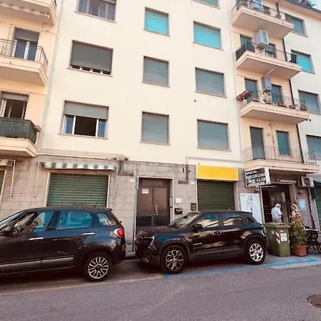 Casa Al Mare Valentina Viareggio